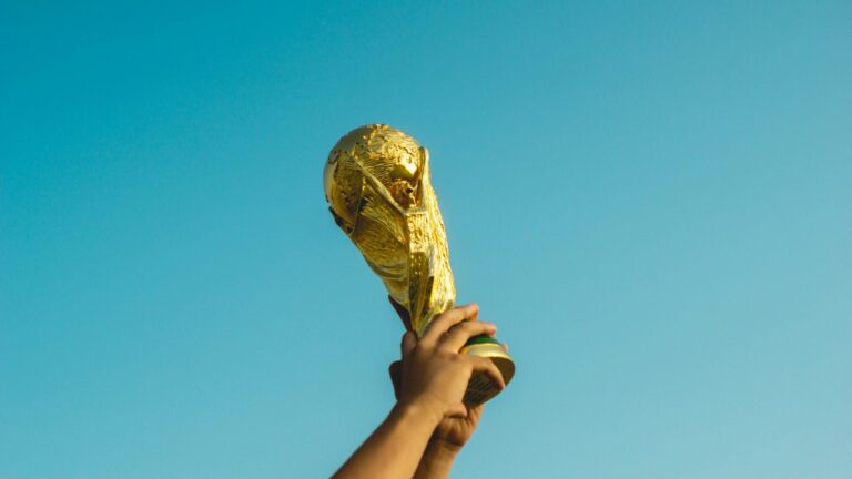 Picking the right team - Header Image